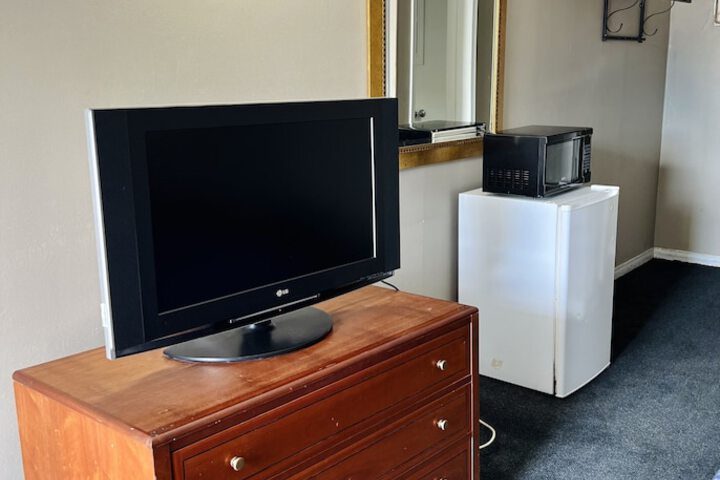 Room 10 of 31
