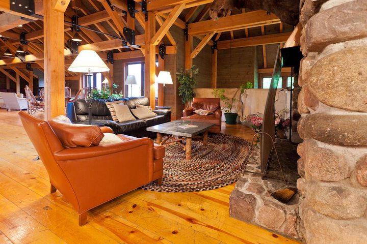 Hotel Interior 21 of 131