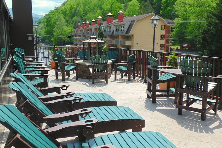 Baymont by Wyndham Gatlinburg on the River