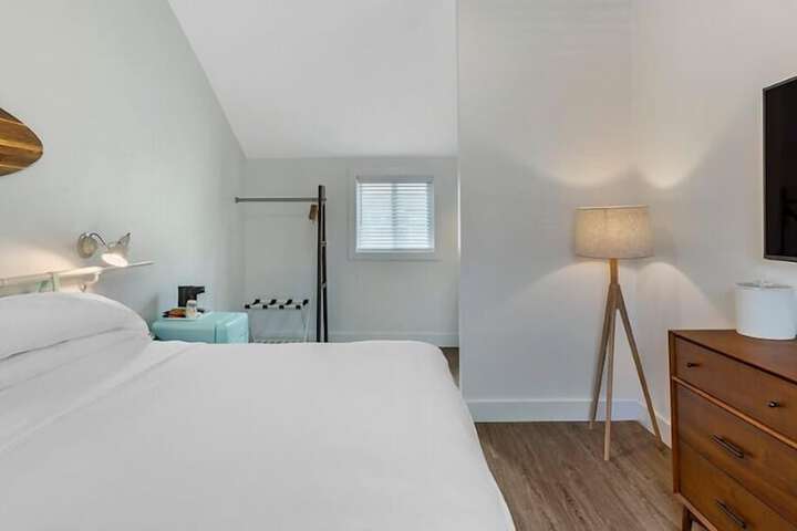 Room 42 of 55