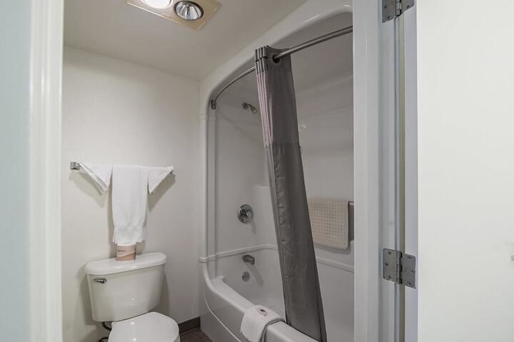 Room 15 of 31
