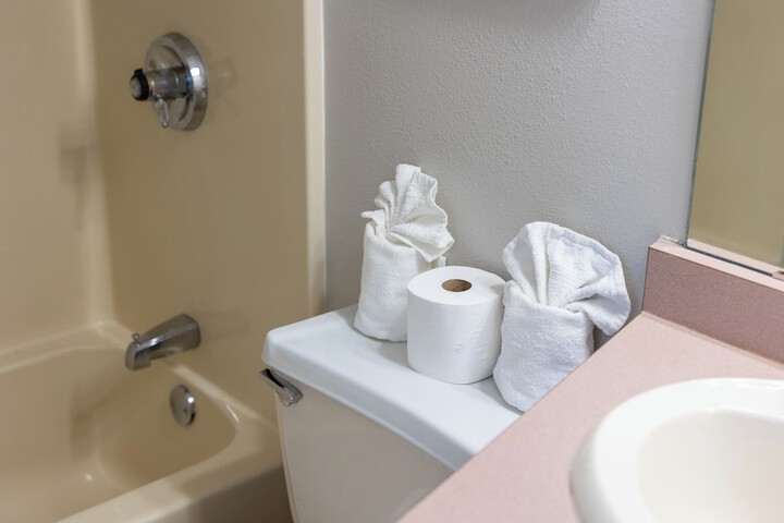 Nisswa Hotel and Suites