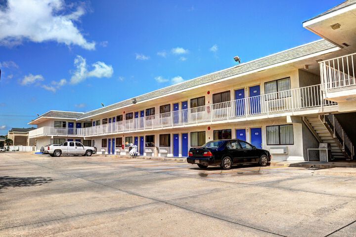 Hotel 8 of 36