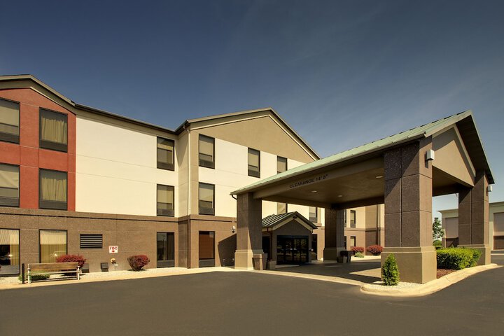 Hotel 6 of 50