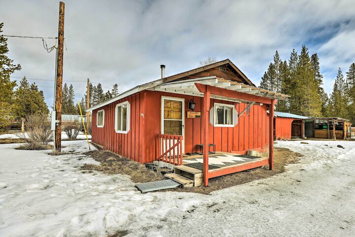 Private La Pine Cabin Rental: 30 Mi to Bend!