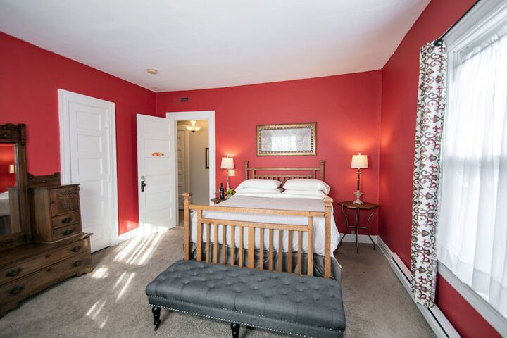 Room 40 of 84