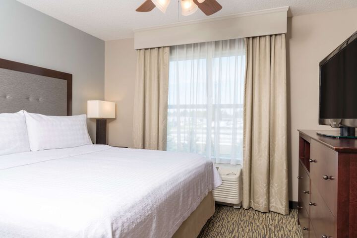 Room 8 of 24