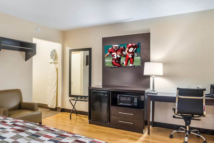 Room 28 of 30