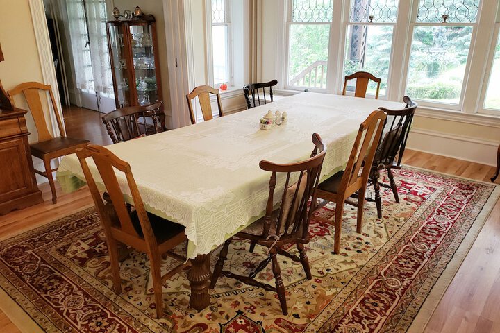 Hudson Manor Bed and Breakfast