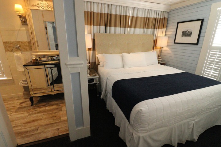 The Riverview Hotel