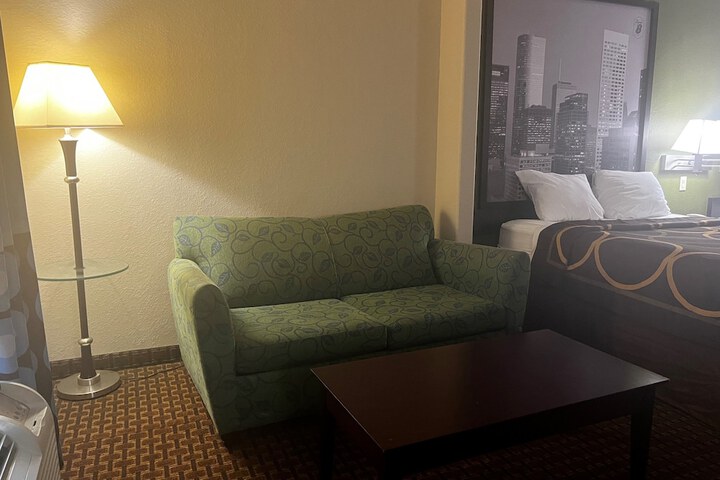 Room 7 of 55
