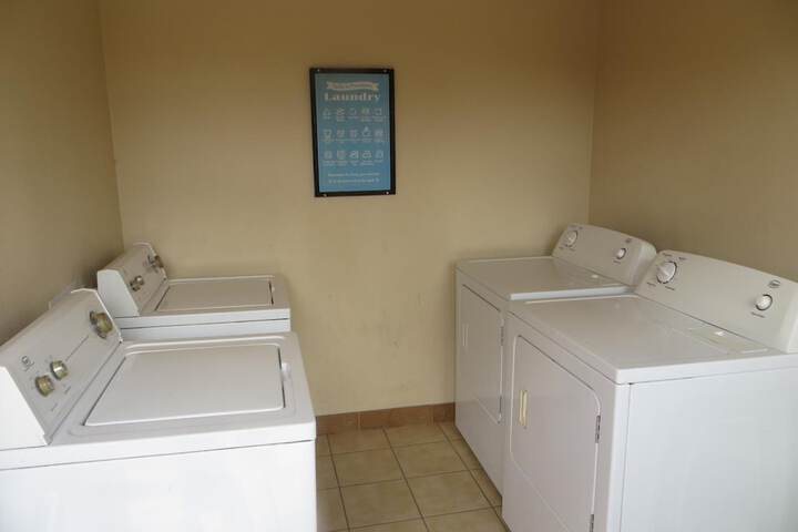 Laundry 31 of 32