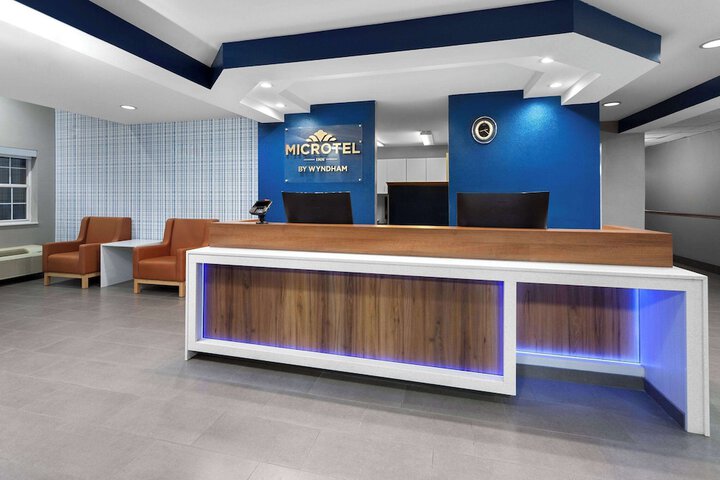 Microtel Inn by Wyndham Janesville