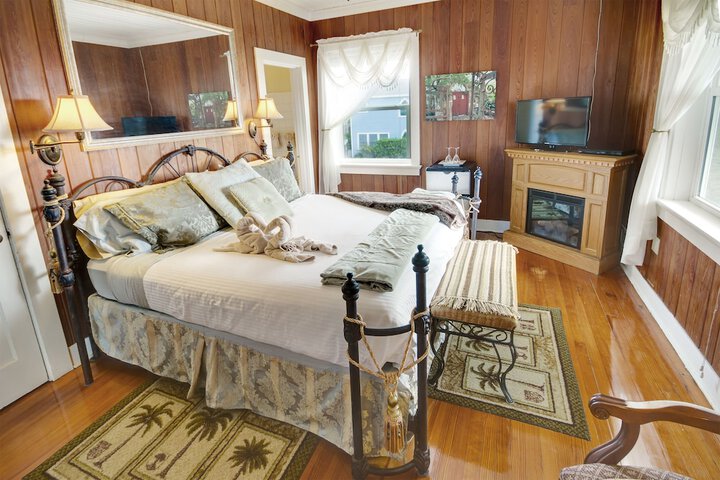 Room 21 of 51