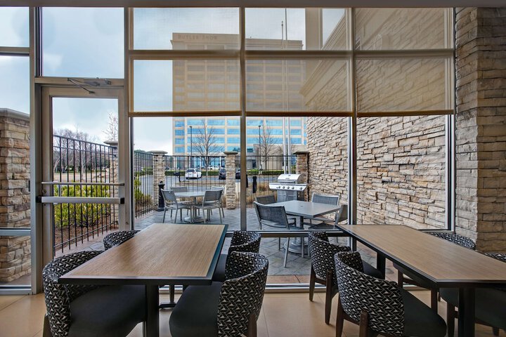 Hyatt Place Jackson / Ridgeland