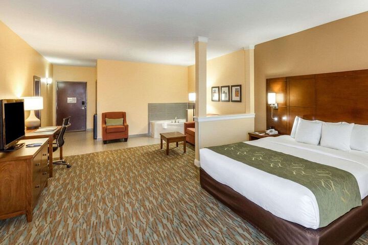 Comfort Suites Cotulla near I-35
