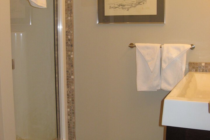 Room 18 of 27