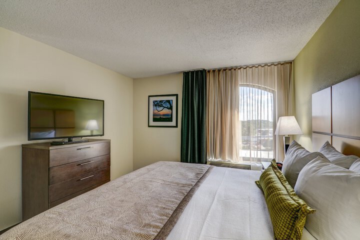 Room 19 of 47