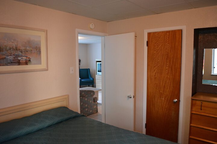 Room 68 of 72