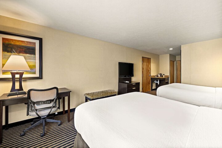 Sonesta Essential Indianapolis Airport