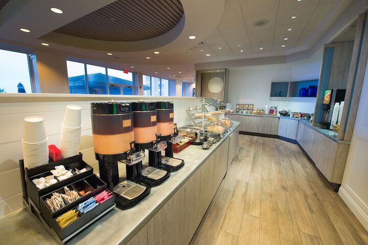 Breakfast/Coffee Service 66 of 78