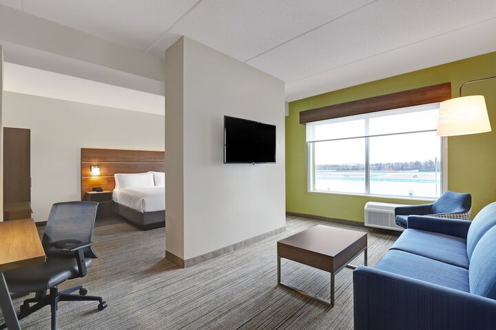 Holiday Inn Express & Suites Collingwood by IHG