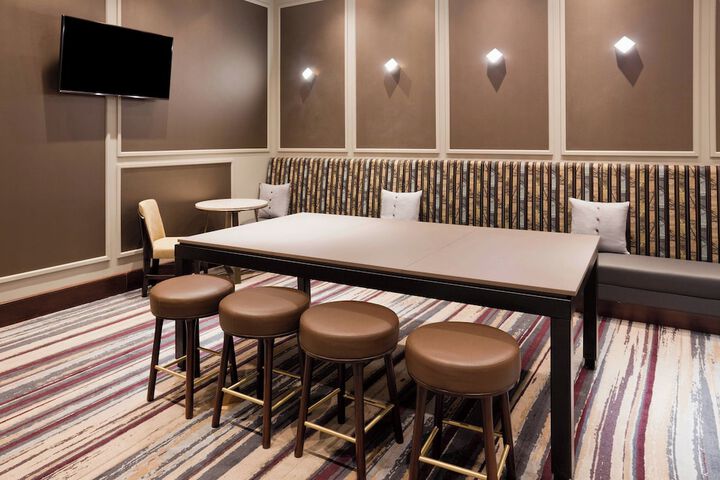 Sheraton St. Paul Woodbury Hotel