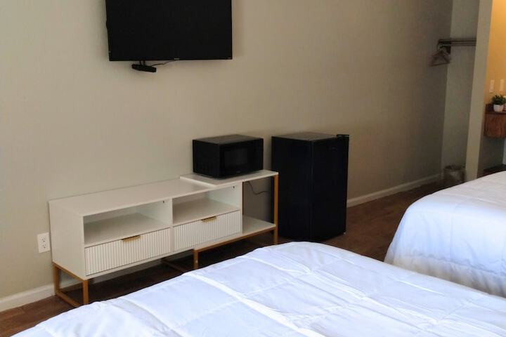 Room 20 of 27