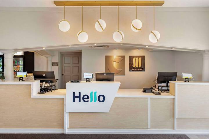 Hotel Interior 9 of 39