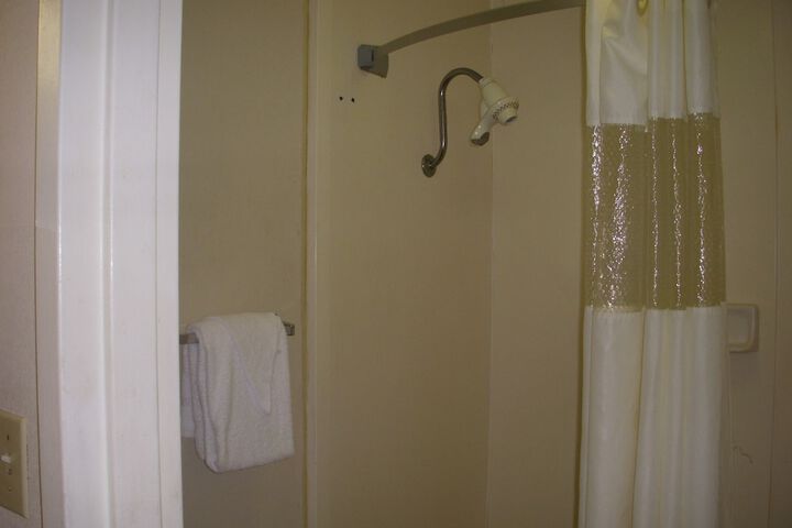 Room 40 of 43