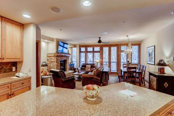 Premier 2 Bedroom Ski in Ski out Vacation Rental at the Timbers With the Best Access to Skiing in Keystone