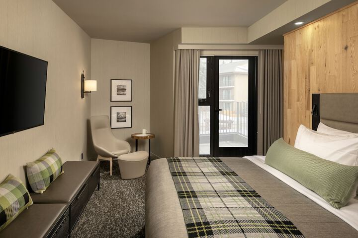 Room 73 of 78