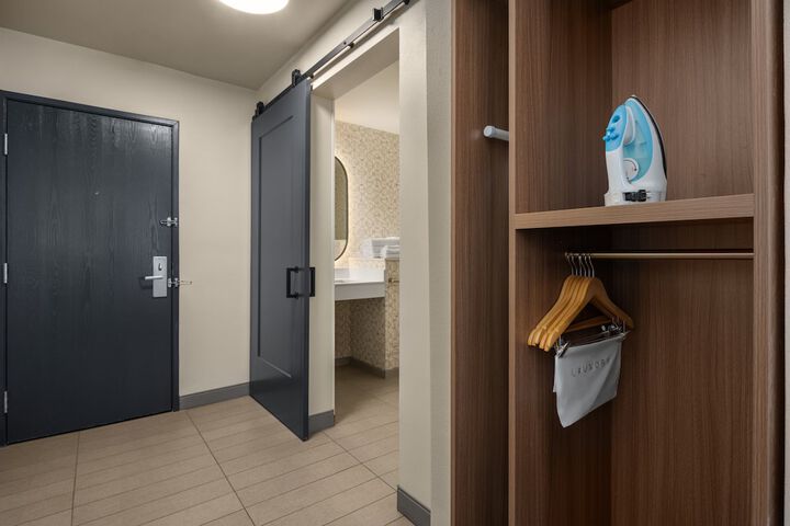 Holiday Inn Ontario by IHG