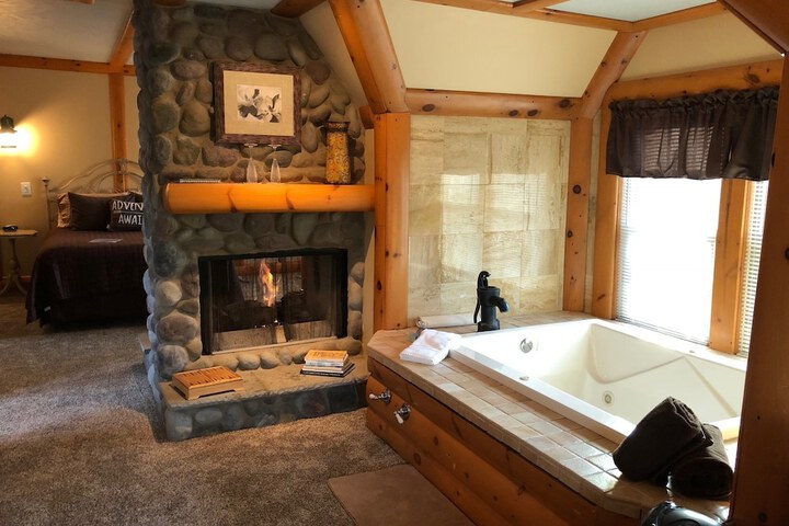 Hot Tub 65 of 76