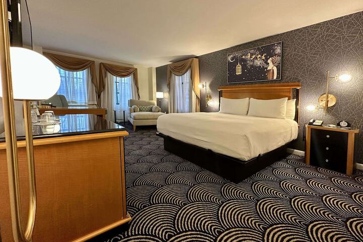 Room 16 of 34