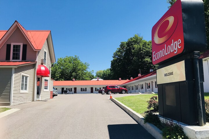 Econo Lodge Saint Albans