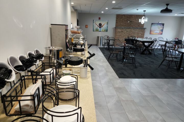Breakfast/Coffee Service 64 of 80
