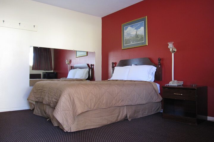 Room 8 of 14