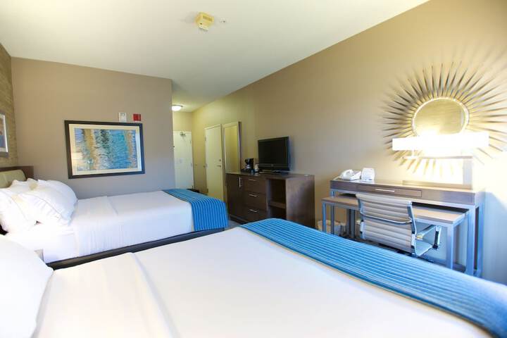 Room 28 of 73