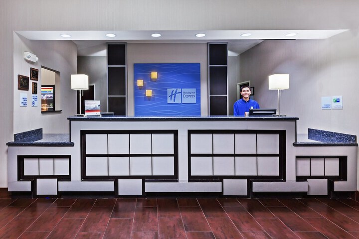 Hotel 4 of 87