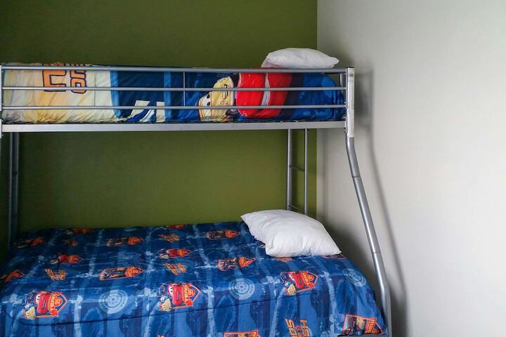 Room 83 of 107