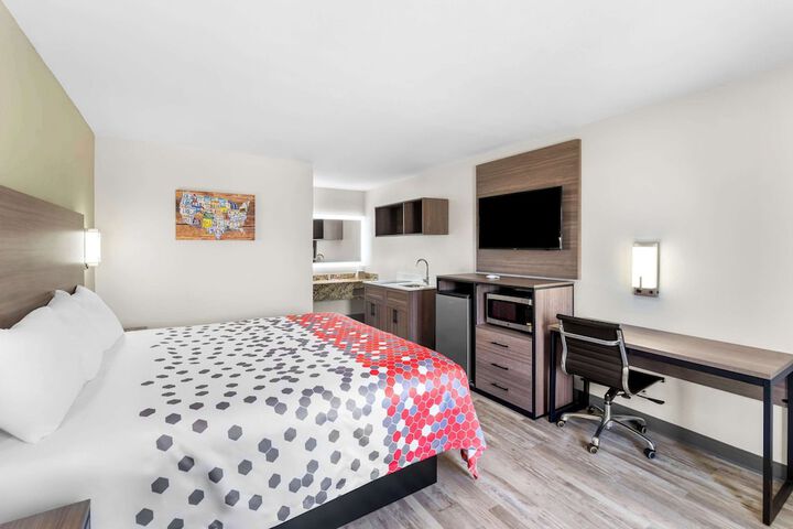 Econo Lodge Inn & Suites Ocean Springs - Biloxi