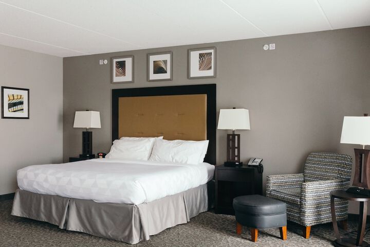 Room 65 of 103