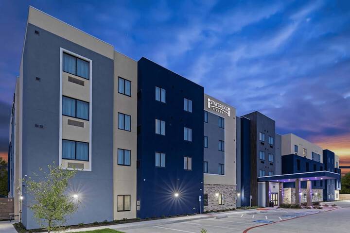 Staybridge Suites Waco South - Woodway by IHG