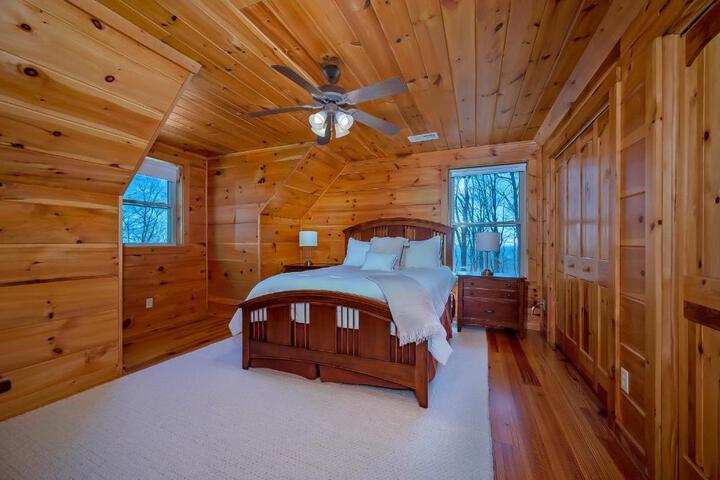 Scenic Mountain Comfort 4Br Family Getaway