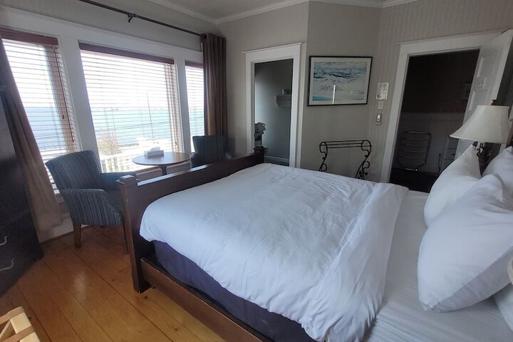 Room 45 of 87