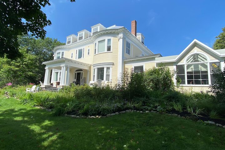 Hillholm Estate