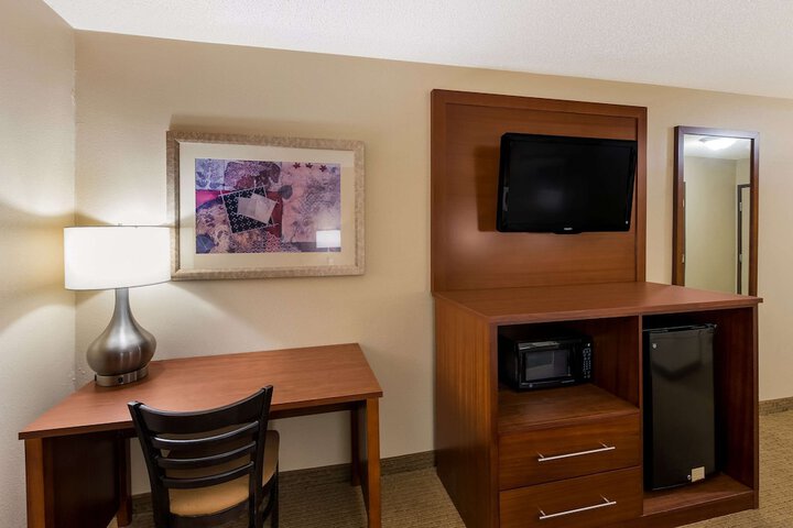 Room 11 of 15