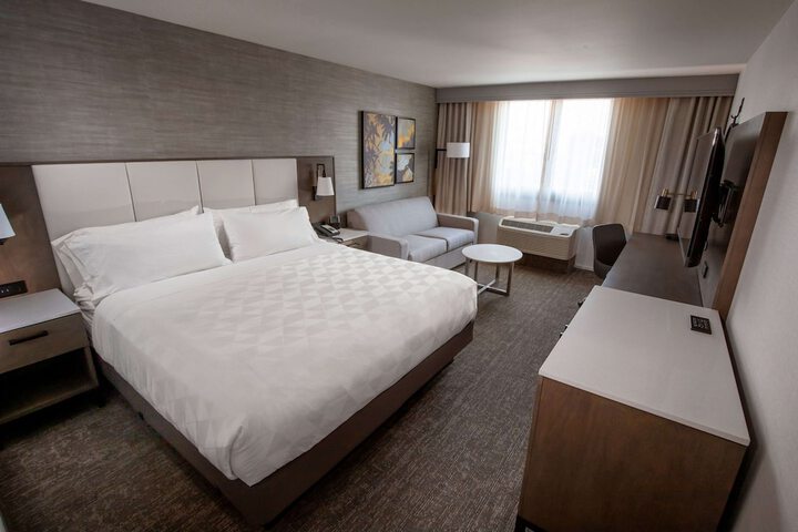 Room 54 of 94