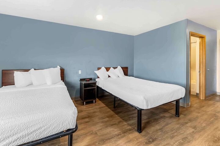 Room 10 of 20